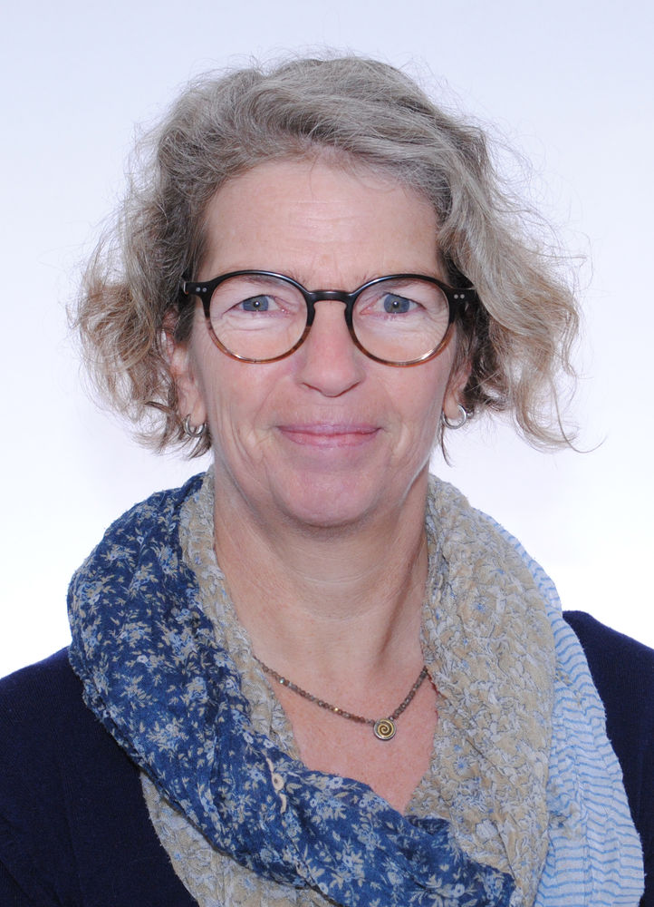 Ursula Passon